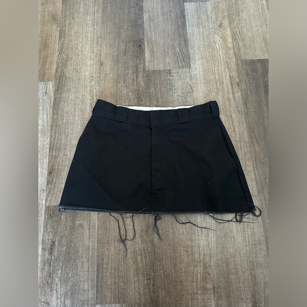 Dickies NWOT Women’s Dickie’s + Pantone 874 Mini Skirt Black Y2K Size 10